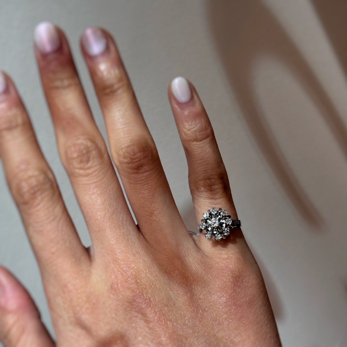 Bague Marguerite en or blanc et diamant - Castafiore
