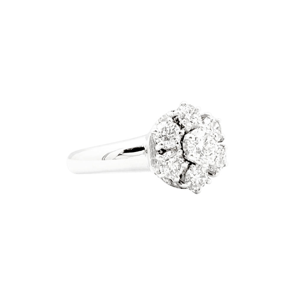 Ring "Flower", white gold and diamonds.