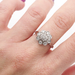 Bague Marguerite en or blanc et diamants - Castafiore