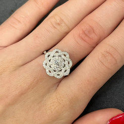 Bague Marguerite en or blanc et diamants - Castafiore