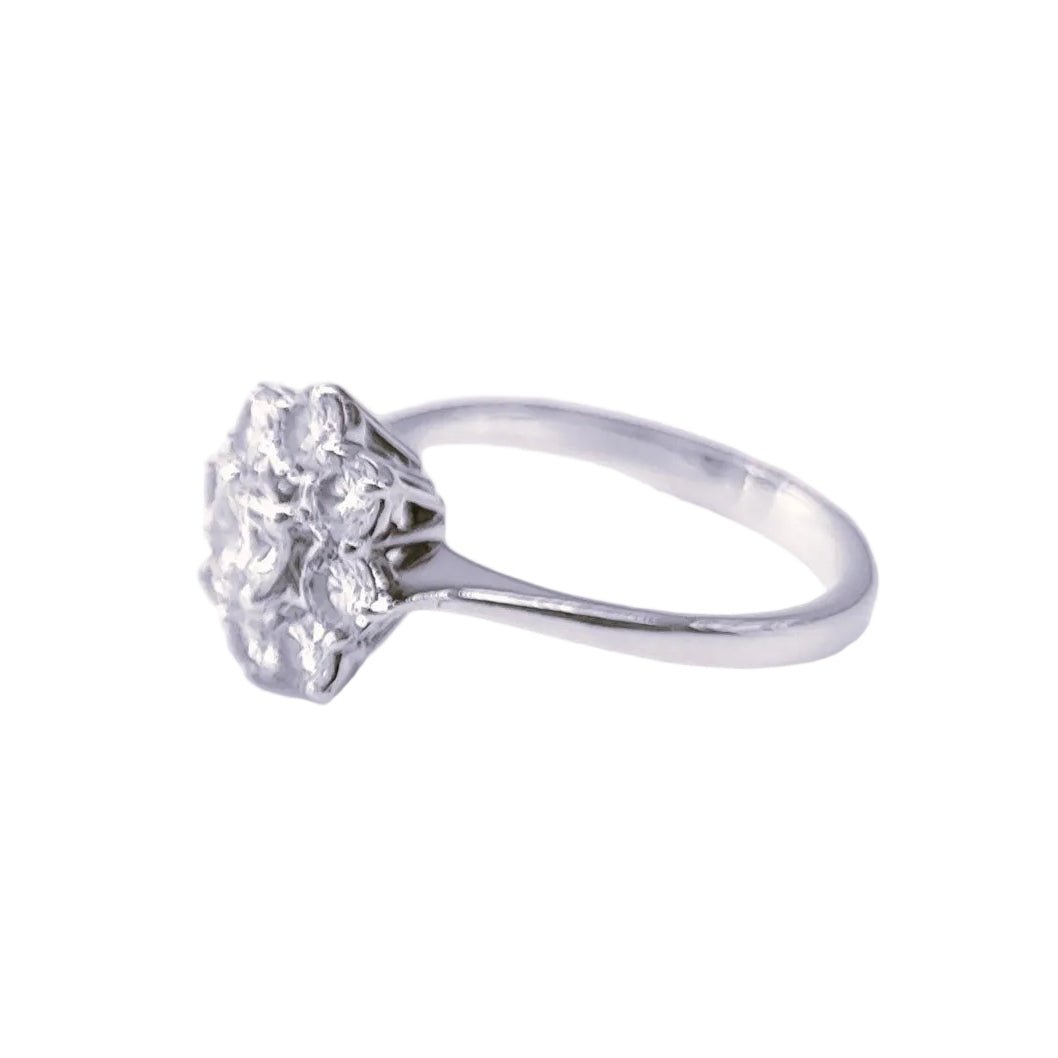 Bague Marguerite en or blanc et diamants - Castafiore