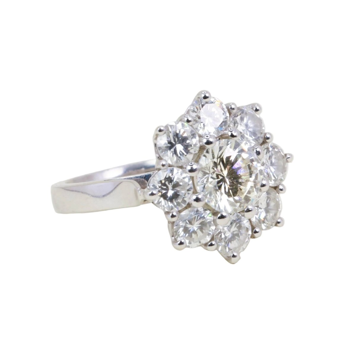 Bague Marguerite en or blanc et diamants - Castafiore