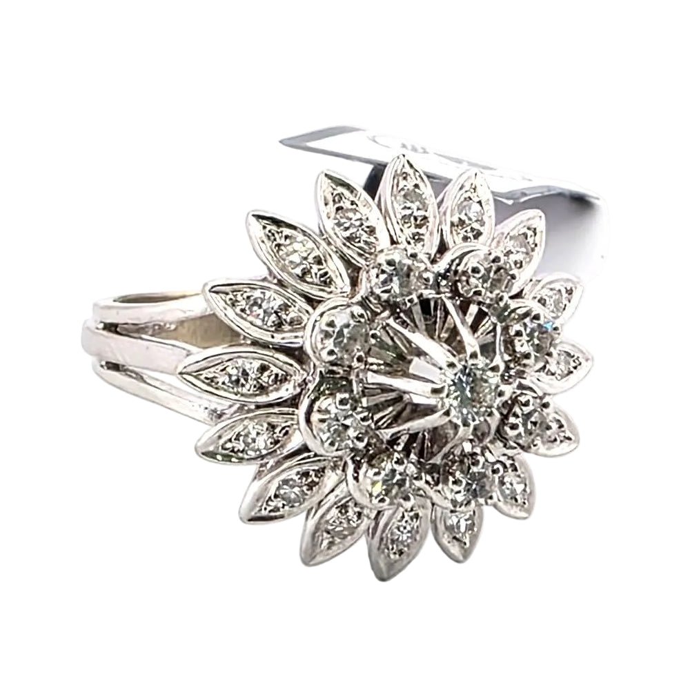 Bague Marguerite en or blanc et diamants - Castafiore