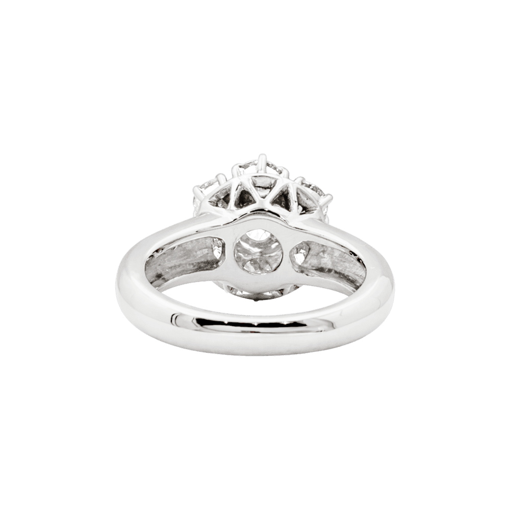 Ring "Flower", white gold and diamonds.