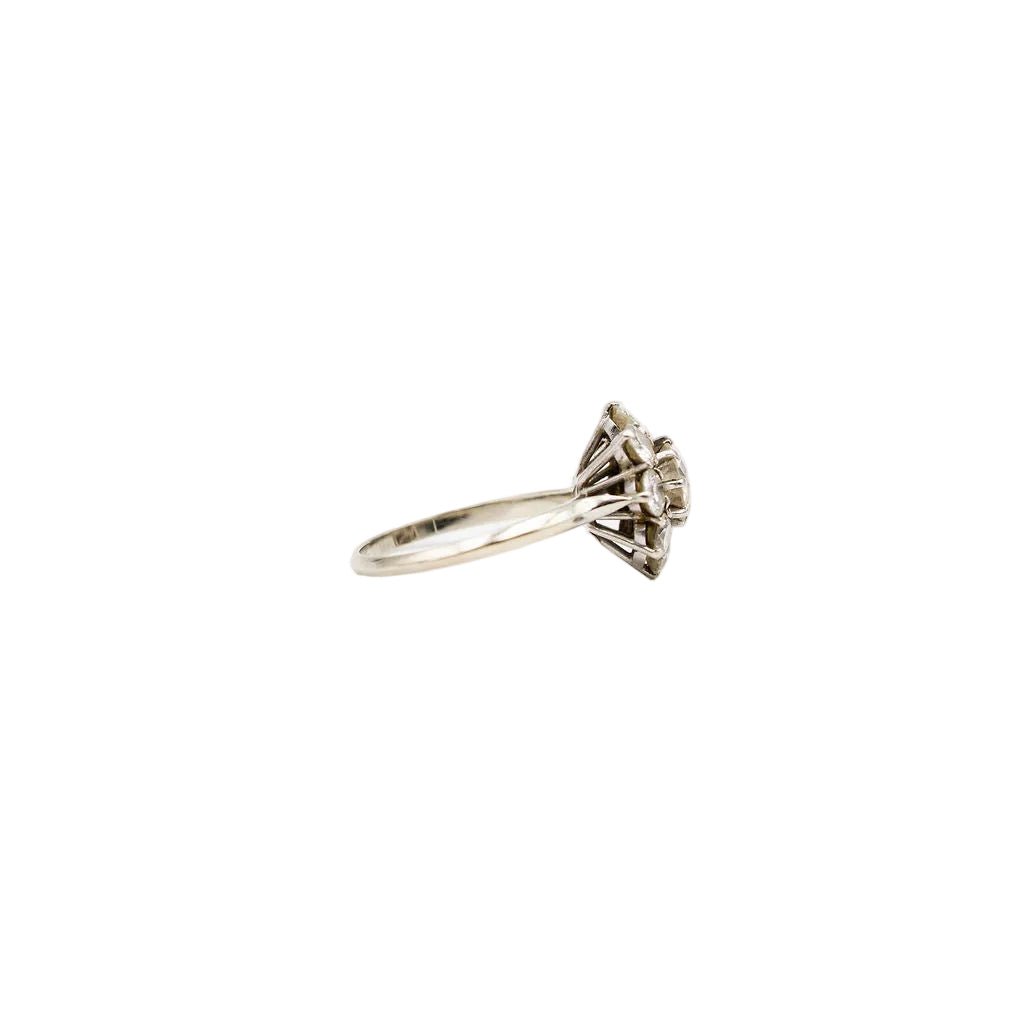 Bague Marguerite en or blanc et diamants - Castafiore