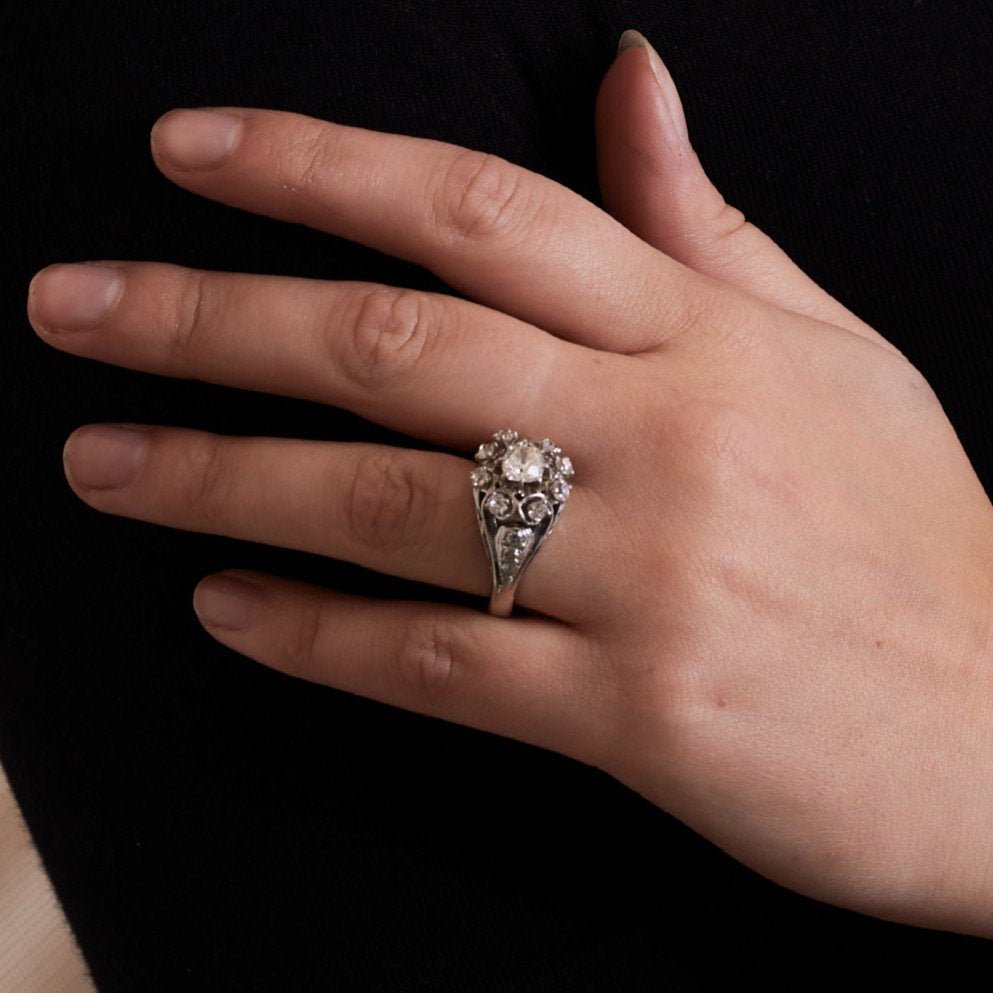 Bague Marguerite en or blanc et diamants - Castafiore