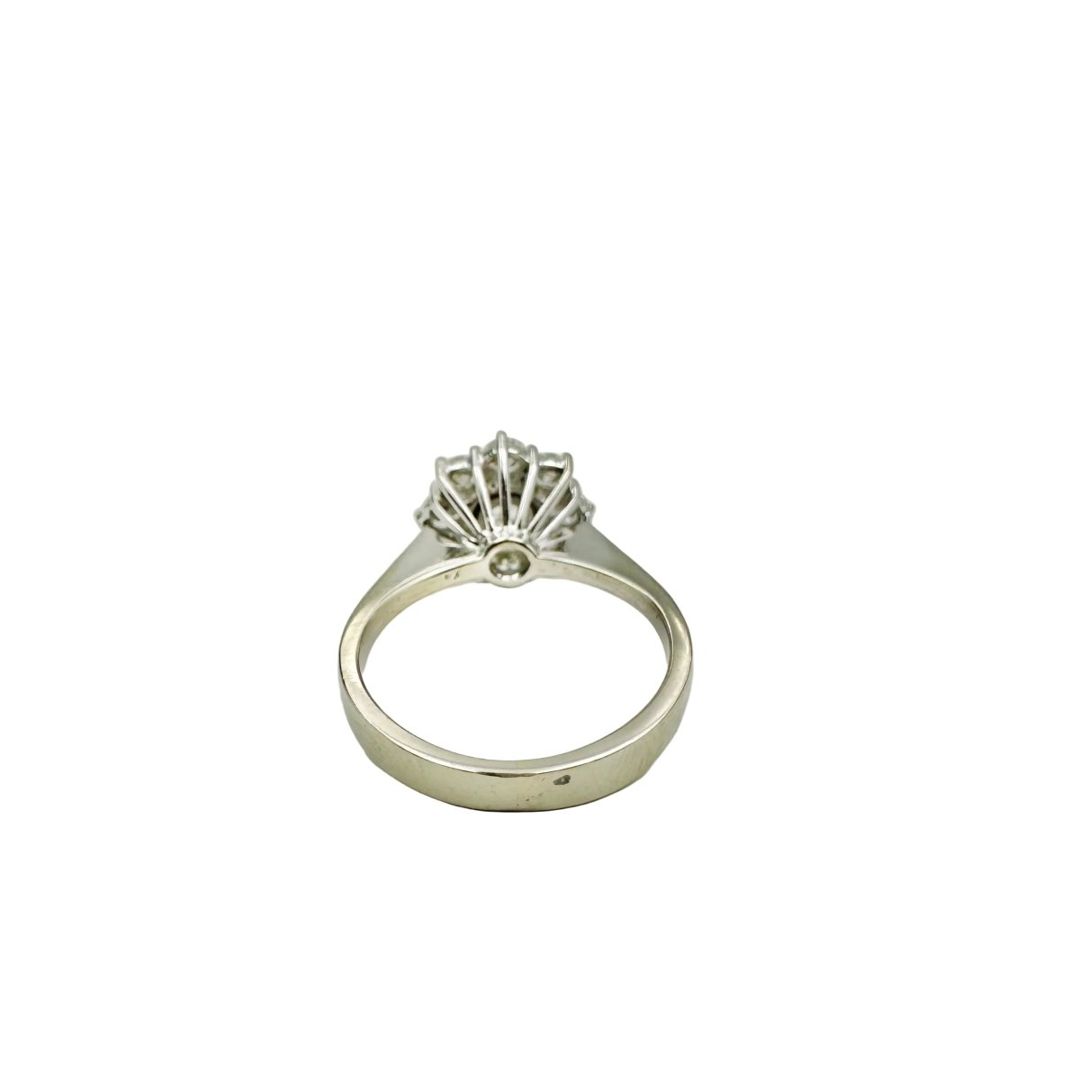 Bague Marguerite en or blanc et diamants - Castafiore