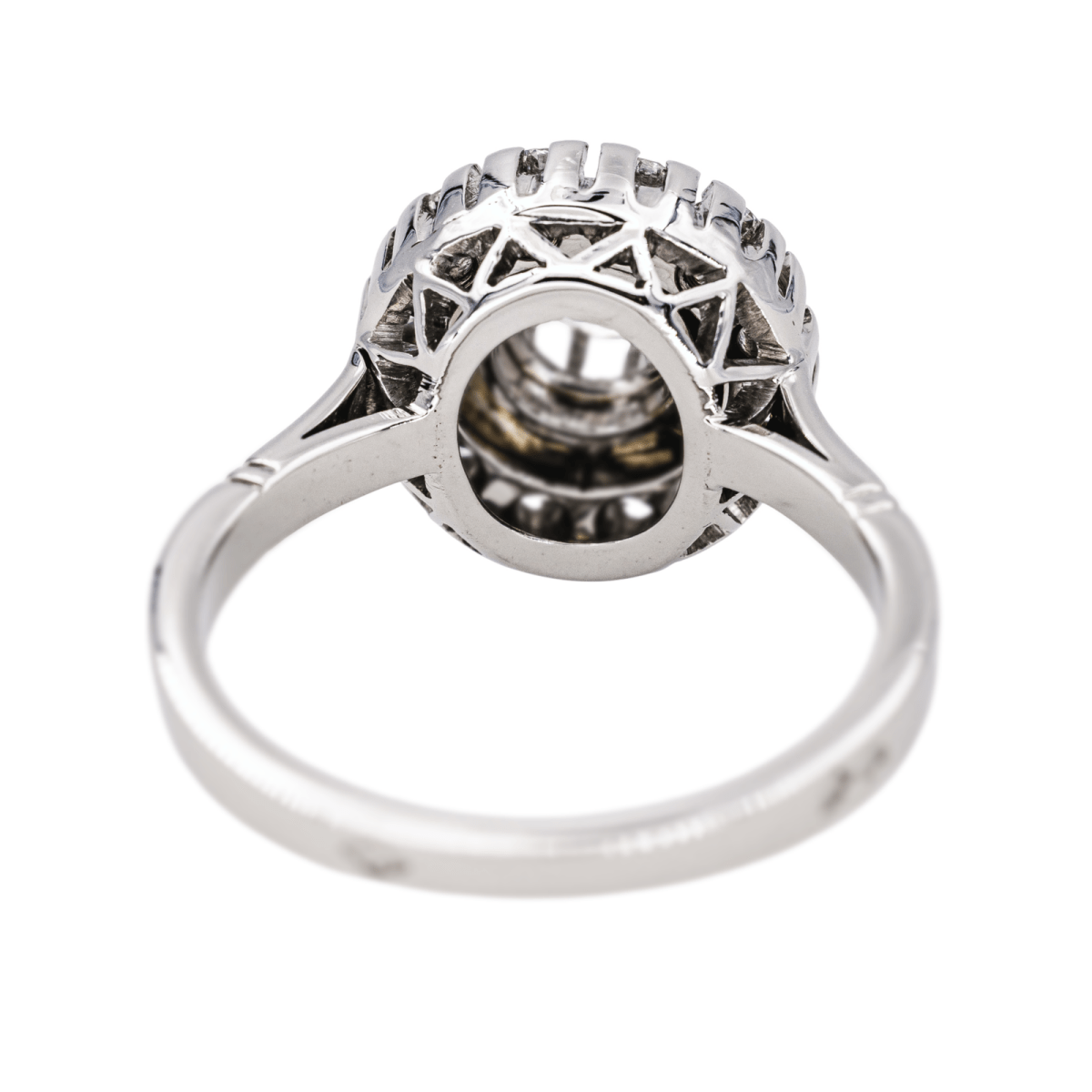 Bague Marguerite en or blanc, platine avec diamants - Castafiore