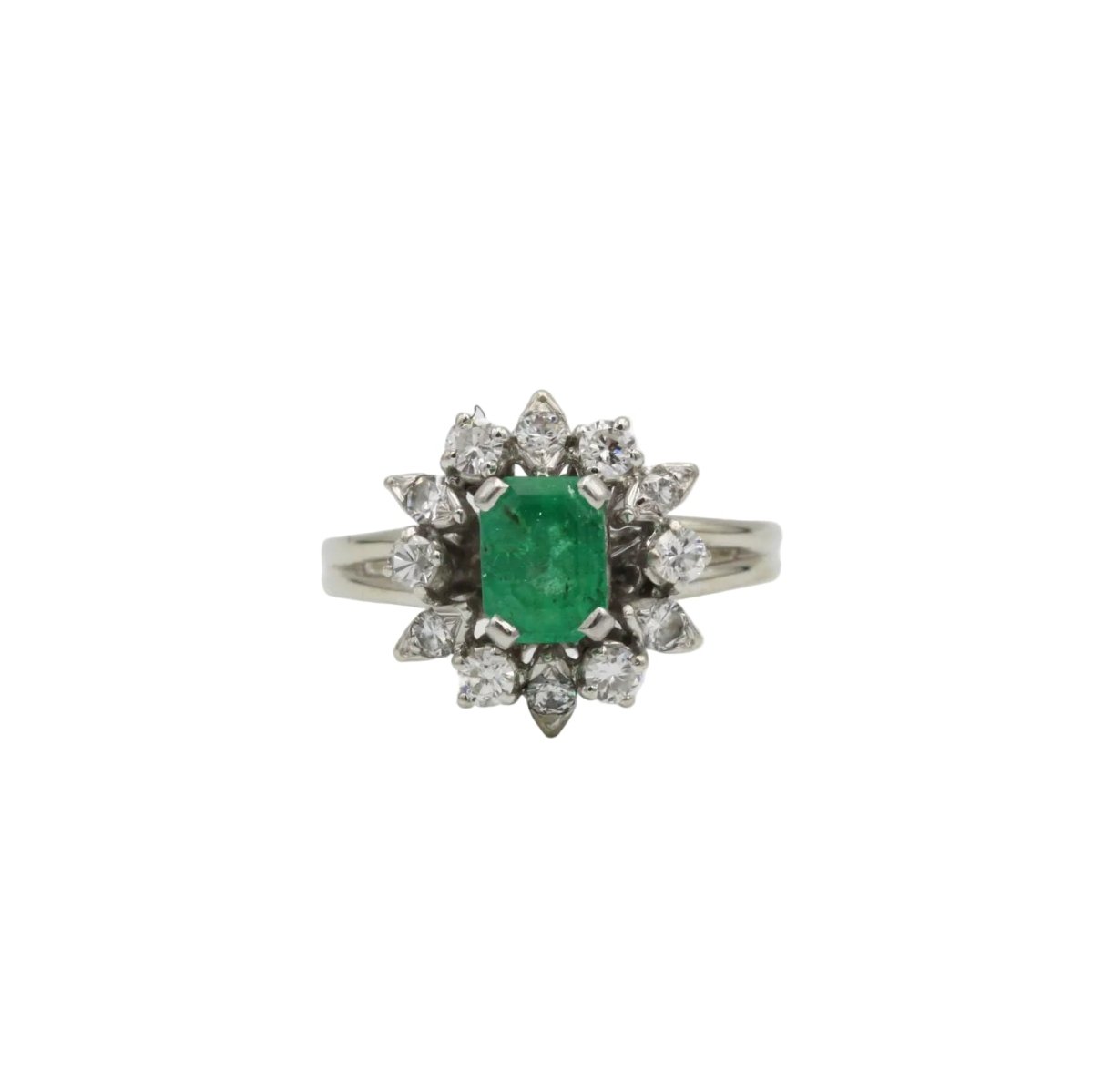 Bague Marguerite en or blanc, platine, émeraude et diamants - Castafiore