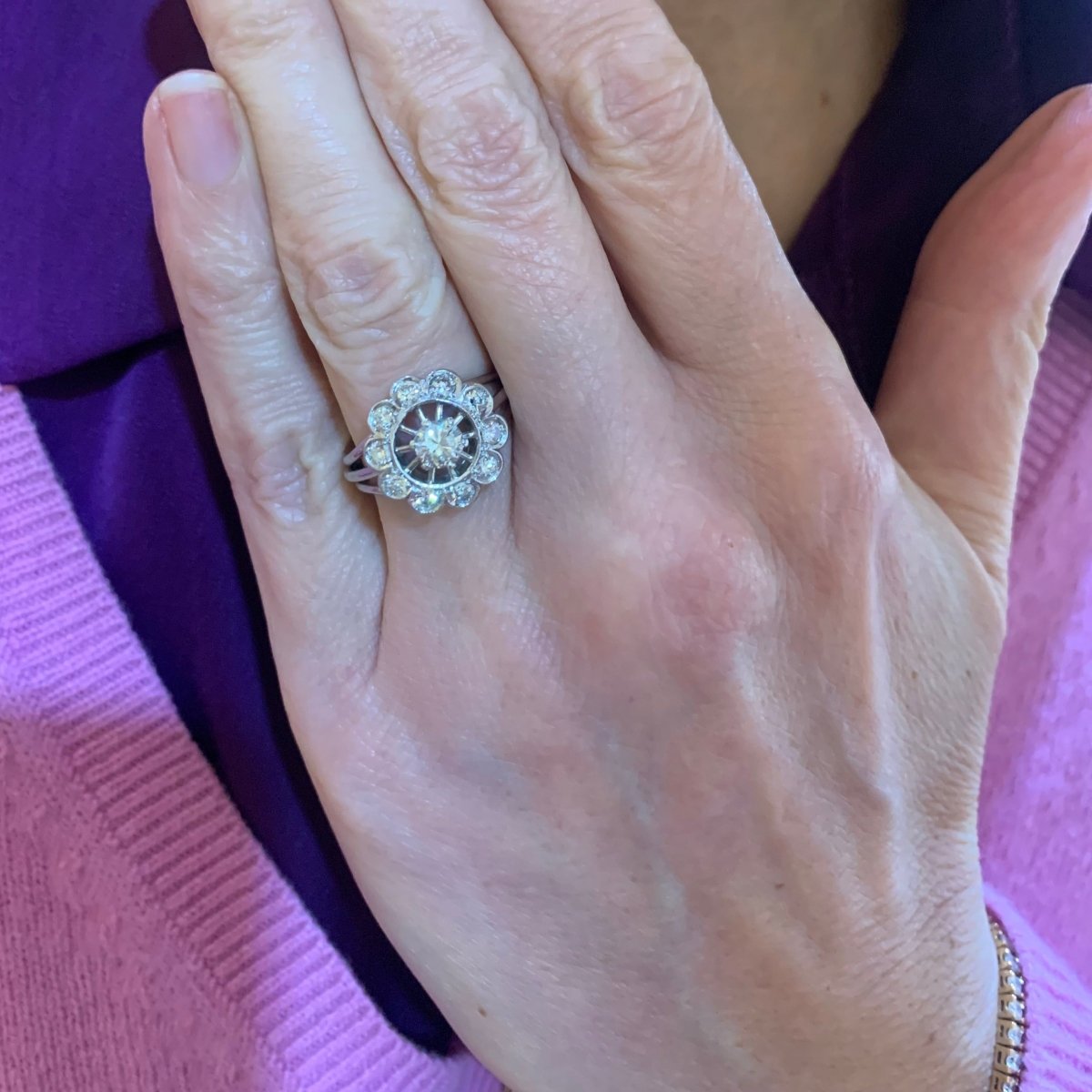 Bague Marguerite en or blanc, platine et diamants - Castafiore