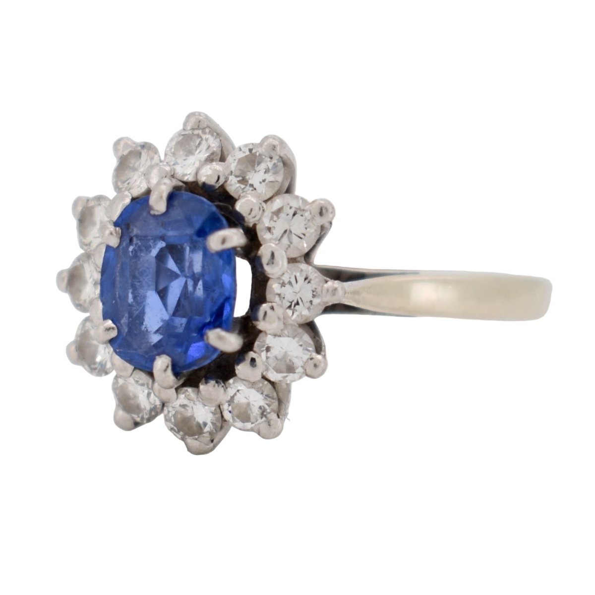 Bague Marguerite en or blanc, platine, saphir et diamants - Castafiore