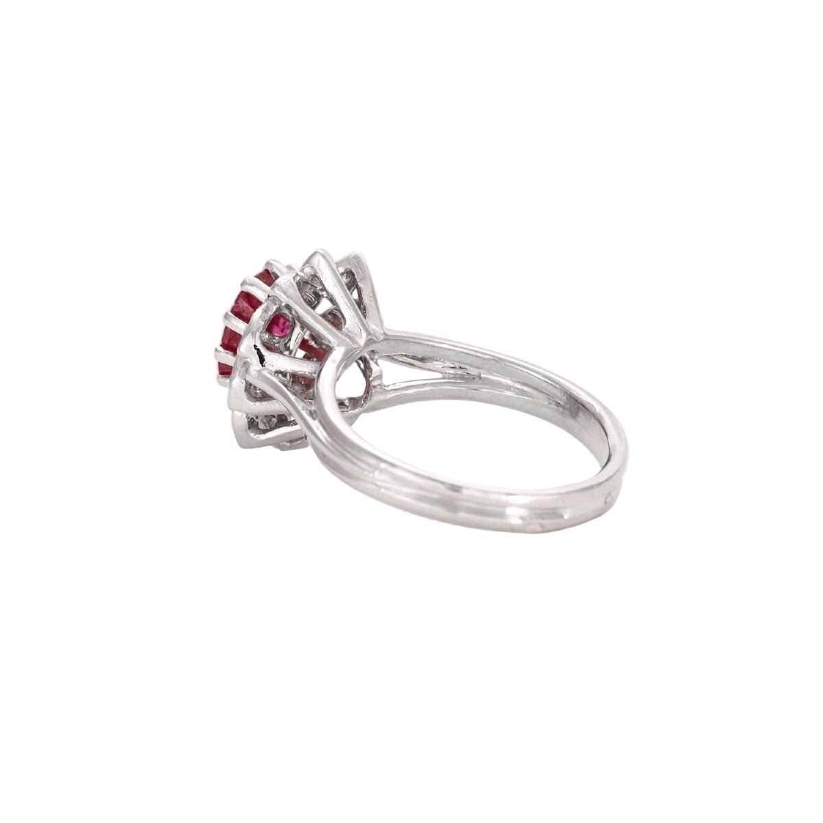Bague Marguerite en or blanc, rubis et diamants - Castafiore