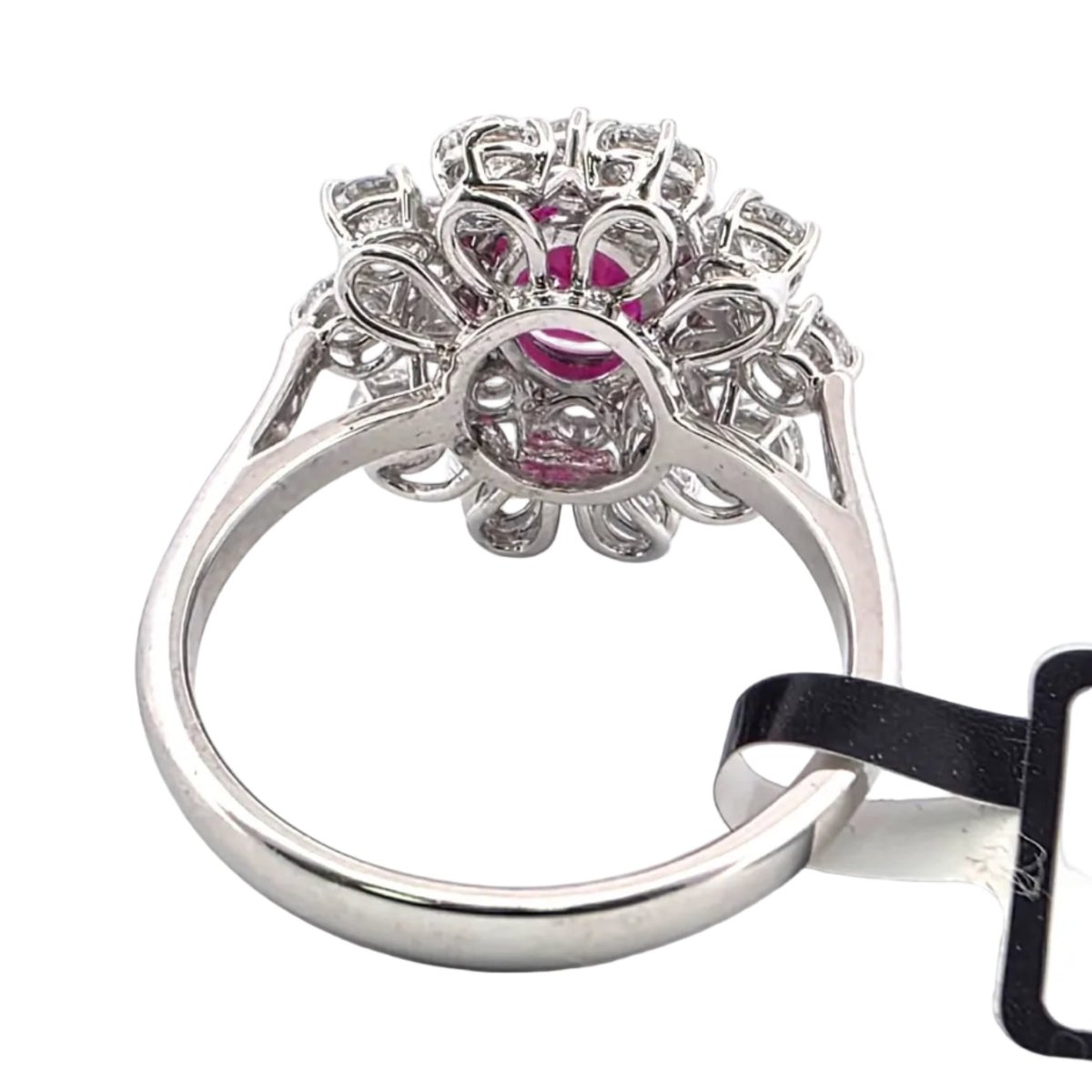 Bague Marguerite en or blanc, rubis et diamants - Castafiore