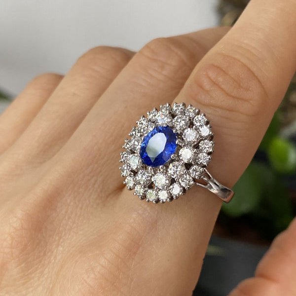 Bague Marguerite en or blanc, saphir et diamants - Castafiore