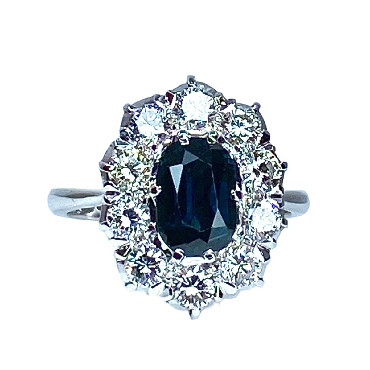 Bague Marguerite en or blanc, saphir et diamants - Castafiore