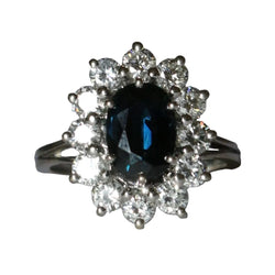Bague Marguerite en or blanc, saphir, et diamants - Castafiore