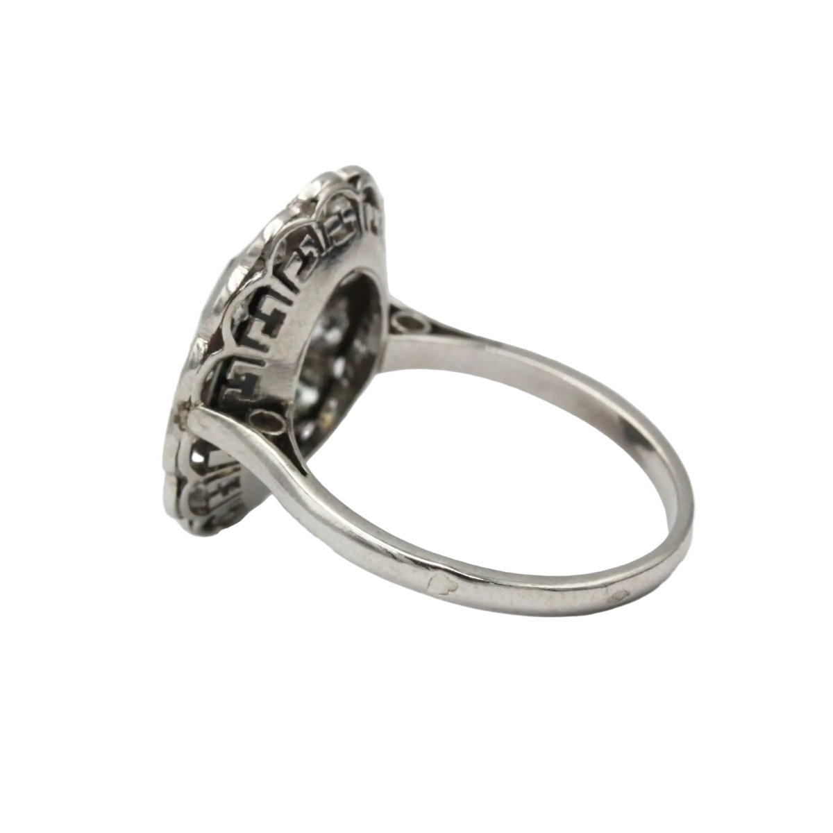 Bague Marguerite en or blanc, saphir et diamants - Castafiore