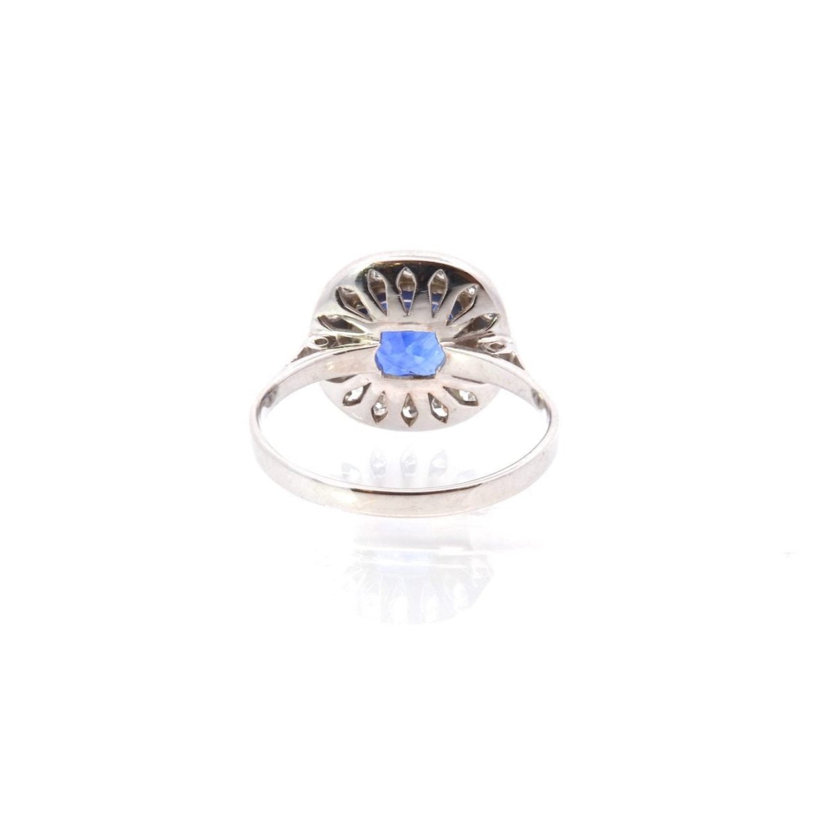 Bague Marguerite en or blanc, saphir et diamants - Castafiore