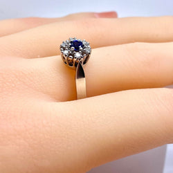 Bague Marguerite en or blanc, saphir et diamants - Castafiore