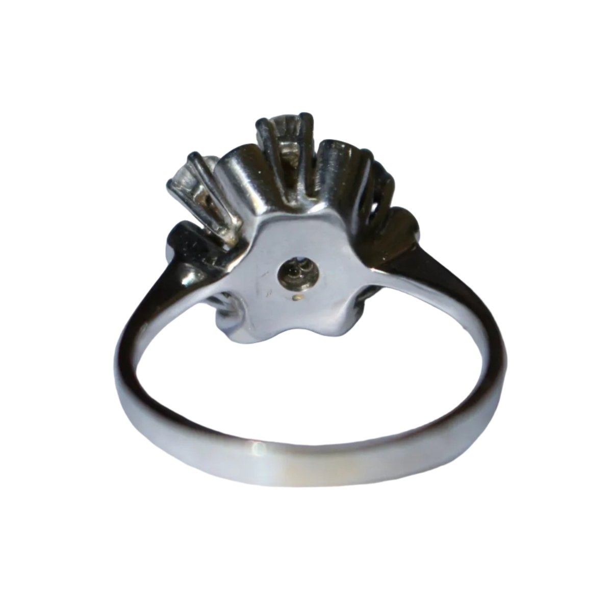 Bague Marguerite en or blanc, saphir, et diamants - Castafiore