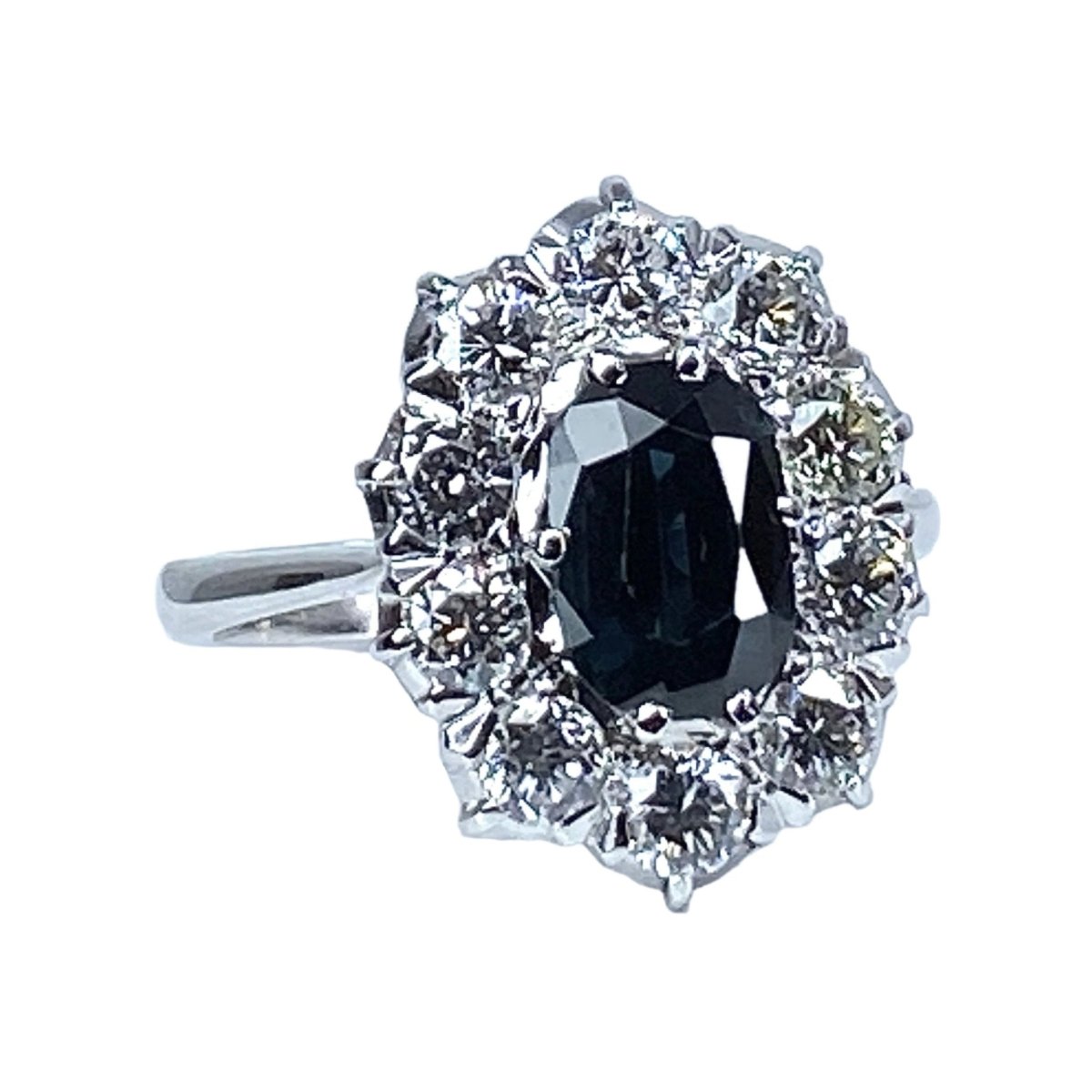 Bague Marguerite en or blanc, saphir et diamants - Castafiore