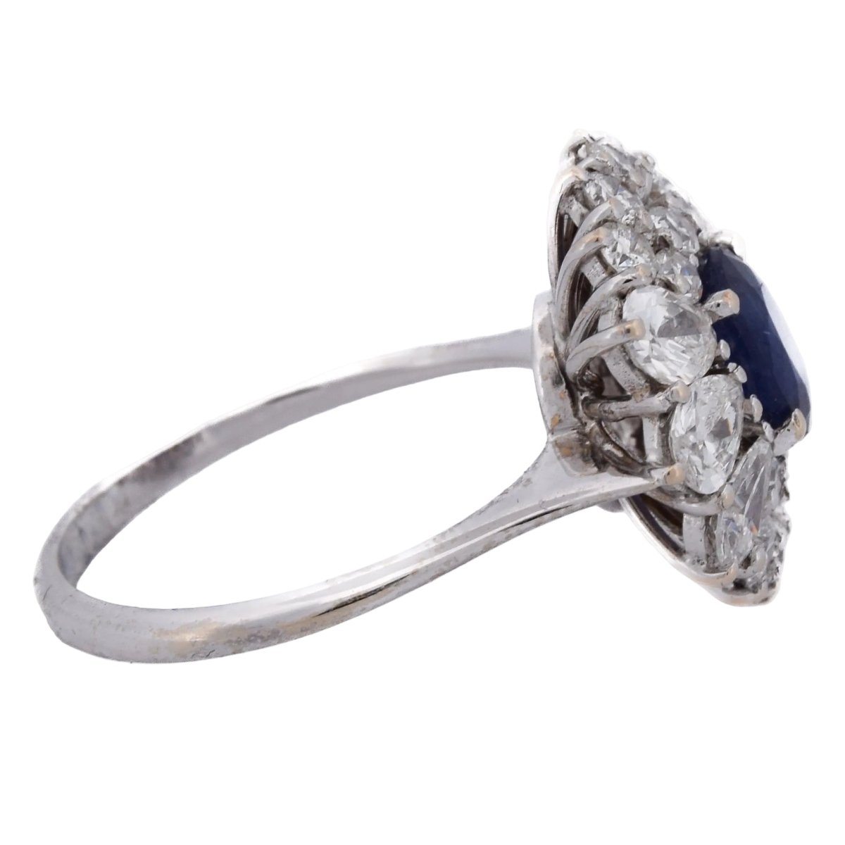 Bague Marguerite en or blanc, saphir et diamants - Castafiore