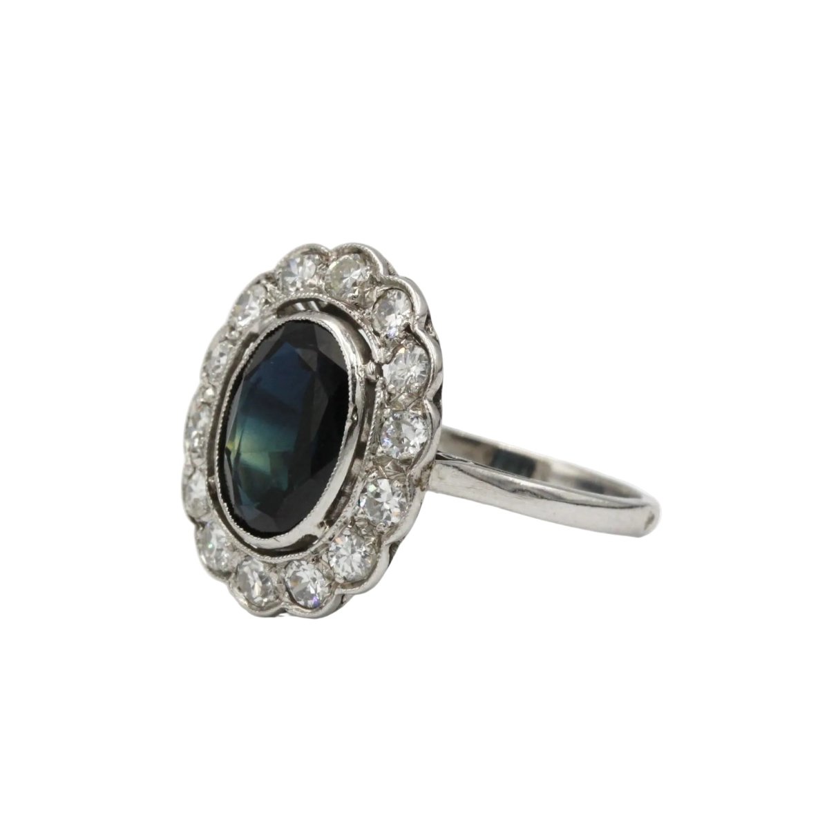 Bague Marguerite en or blanc, saphir et diamants - Castafiore