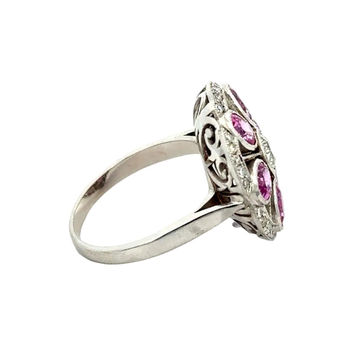 Bague Marguerite en or blanc, saphirs et diamants - Castafiore