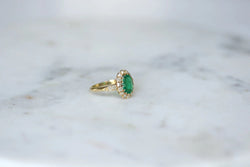 Bague Marguerite en or jaune, émeraude et diamants - Castafiore