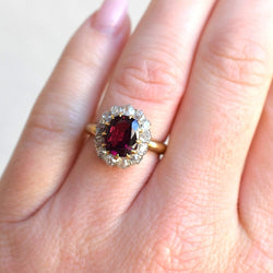Bague Marguerite en or jaune, grenat et diamants - Castafiore
