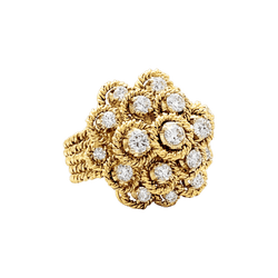 Ring vintage flower, son ofyellow gold and diamonds.