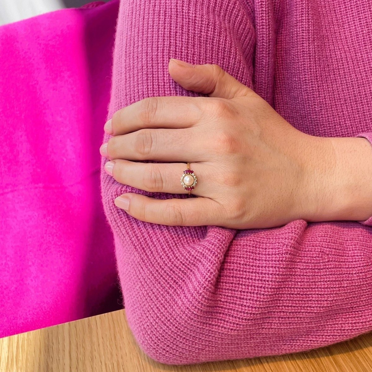 Bague Marguerite en or jaune, perle, rubis et diamants - Castafiore