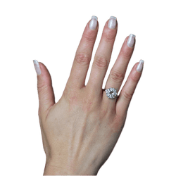 Bague Marguerite en or jaune, platine et diamants - Castafiore