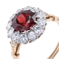 Bague Marguerite en or jaune, platine, grenat et diamants - Castafiore