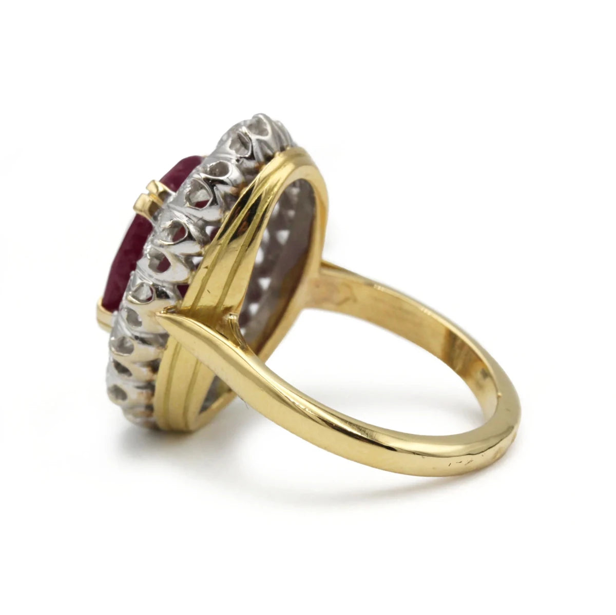 Bague Marguerite en or jaune, rubis et diamants - Castafiore