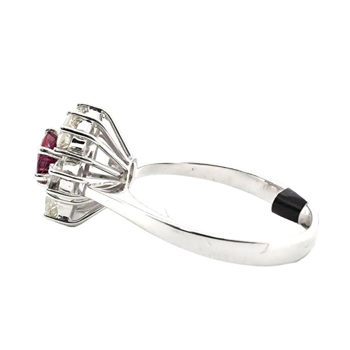 Bague Marguerite en or jaune, rubis et diamants - Castafiore