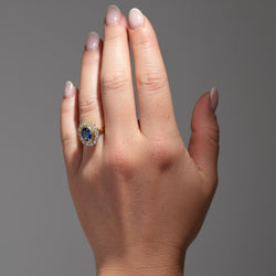 Bague Marguerite en or jaune, saphir et diamants - Castafiore