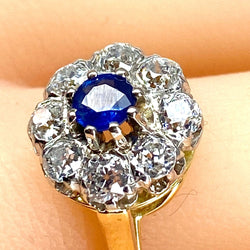 Bague Marguerite en or jaune, saphir et diamants - Castafiore