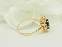 Bague Marguerite en or jaune, saphir et diamants - Castafiore