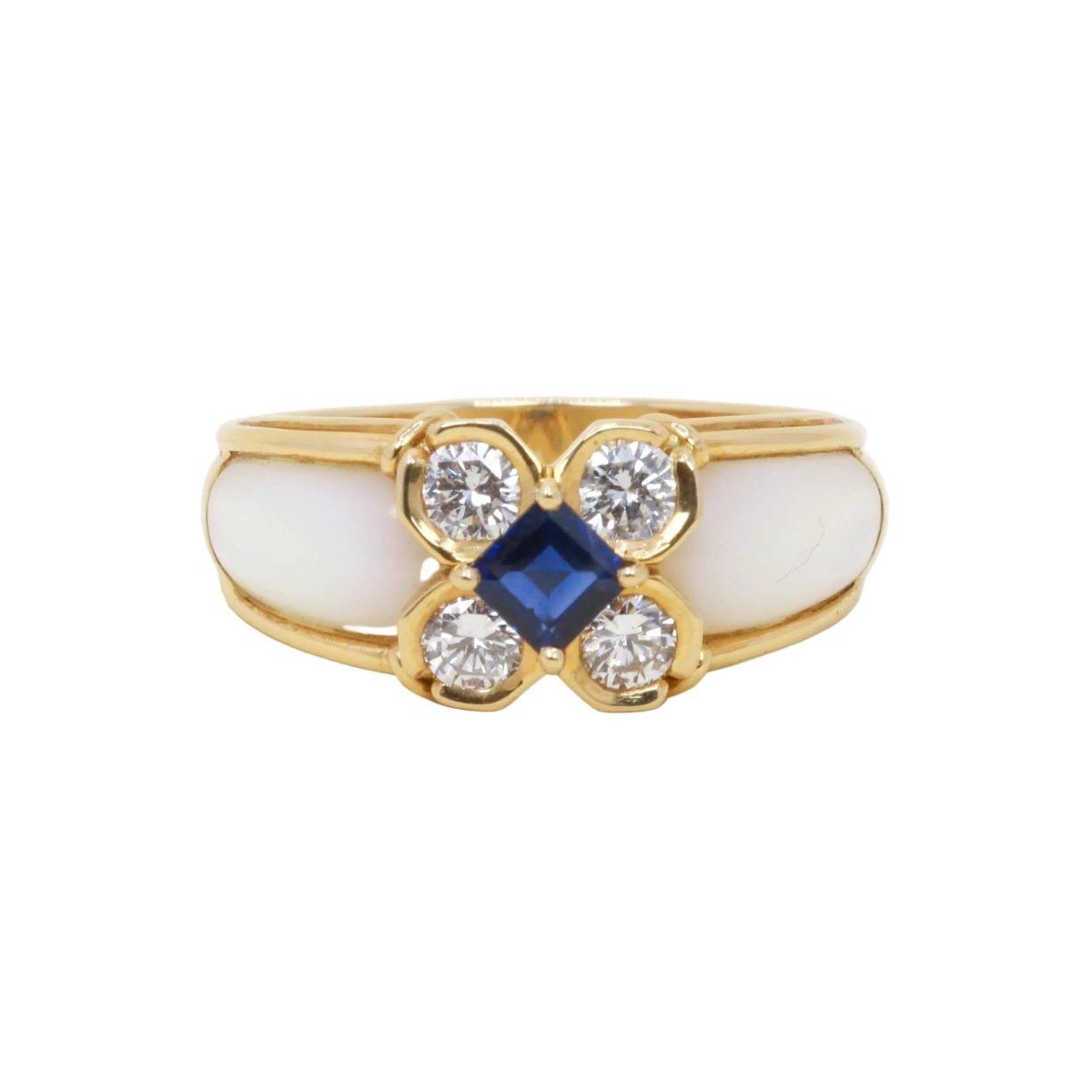 Bague Marguerite en or jaune, saphir, nacre et diamants - Castafiore