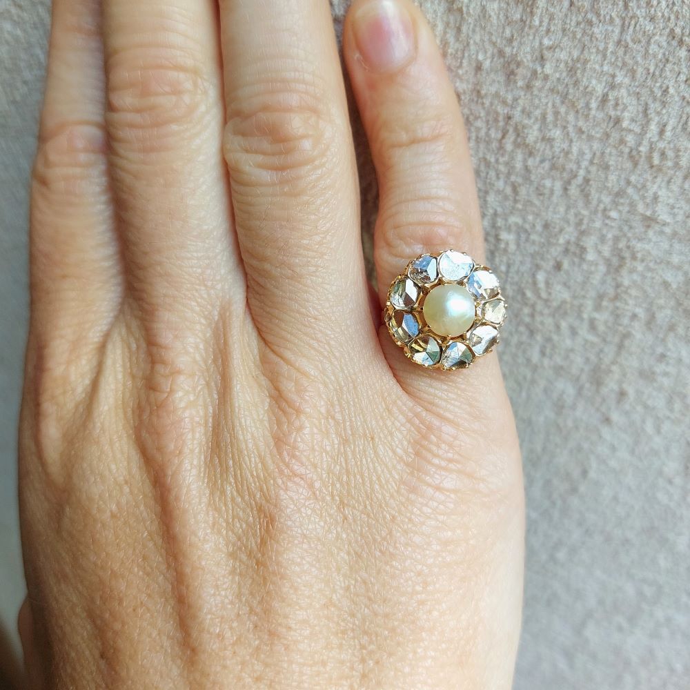 Bague Marguerite en or rose, perle et diamants - Castafiore