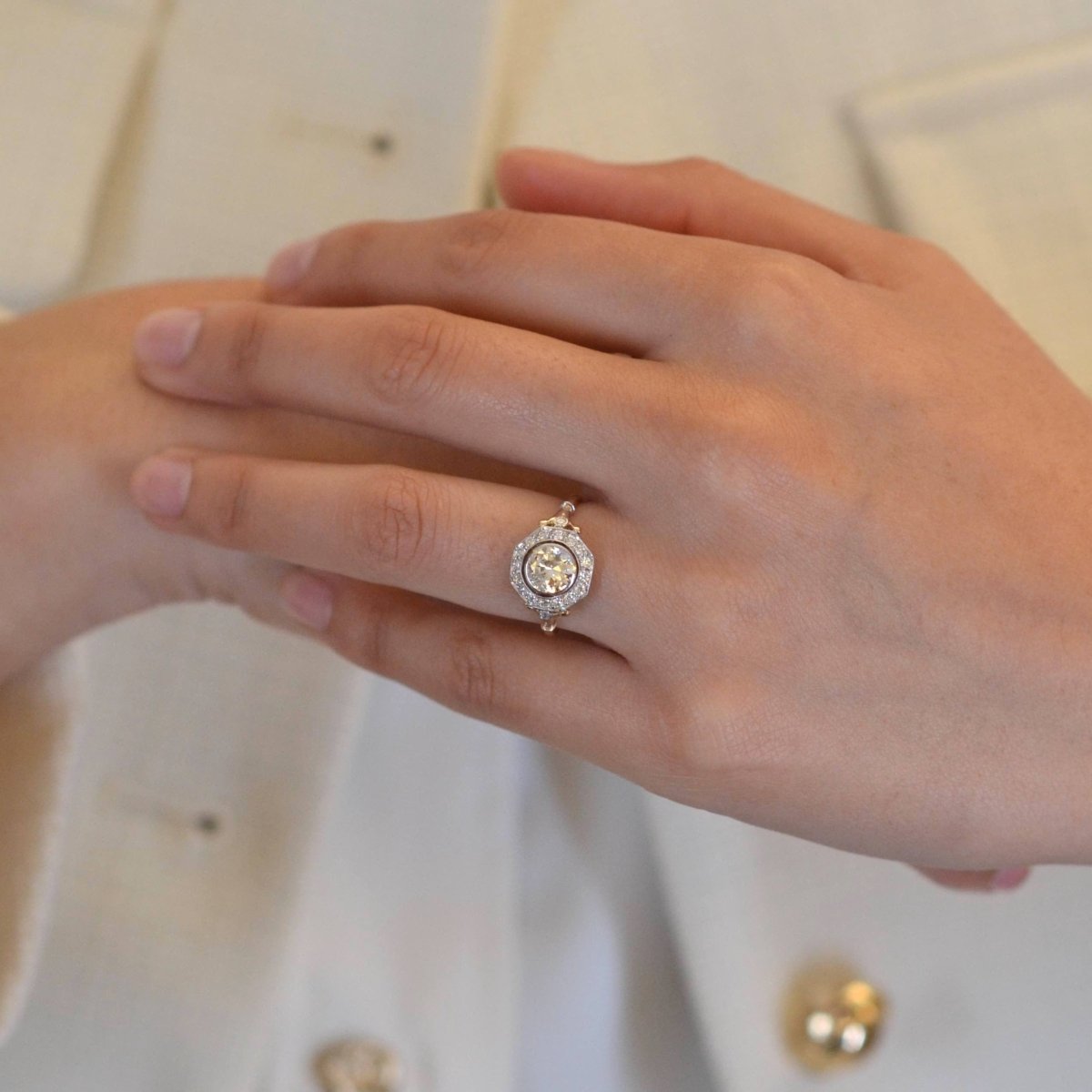 Bague Marguerite en or rose, platine et diamants - Castafiore