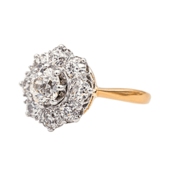 Bague Marguerite en or rose, platine et diamants - Castafiore