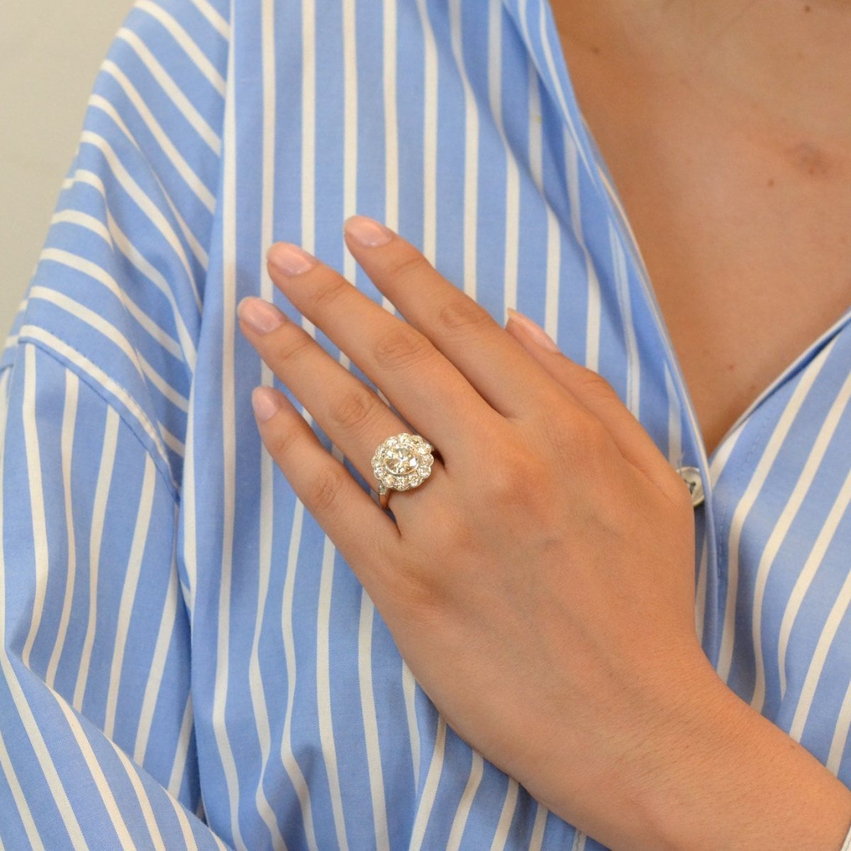 Bague Marguerite en or rose, platine et diamants - Castafiore
