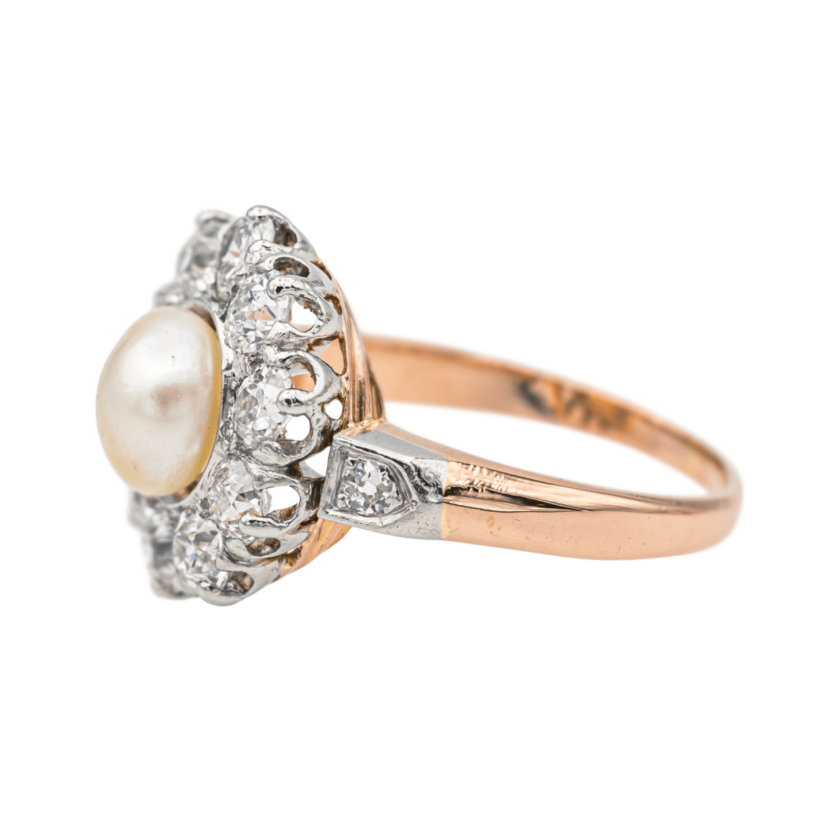 Bague Marguerite en or rose, platine, perle et diamants - Castafiore