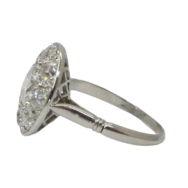 Bague marguerite en platine et diamants - Castafiore