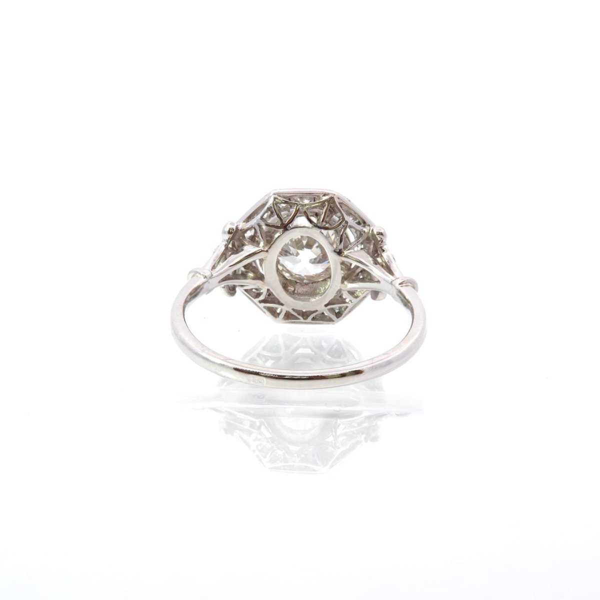 Bague Marguerite en platine et diamants - Castafiore