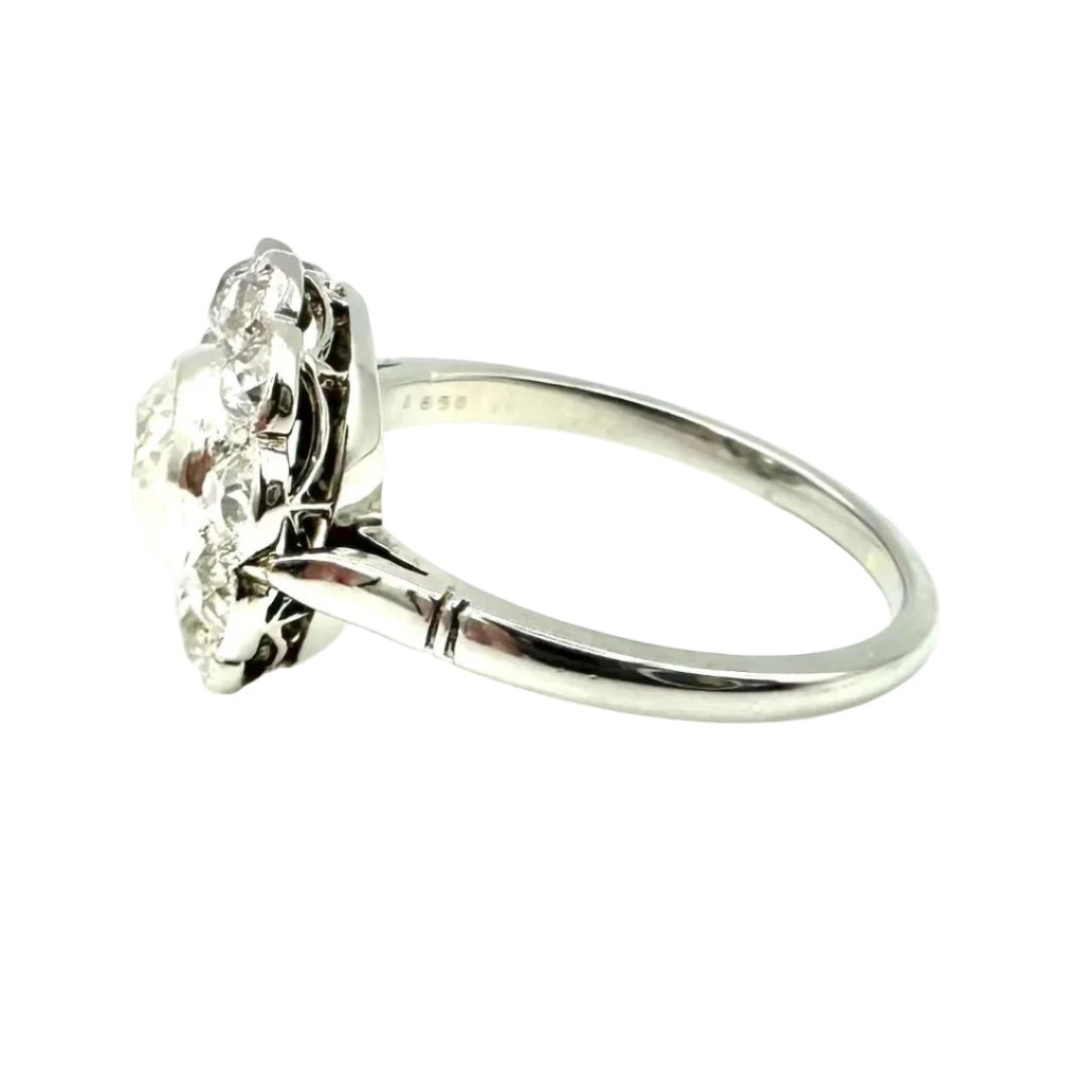 Bague Marguerite en platine et diamants - Castafiore