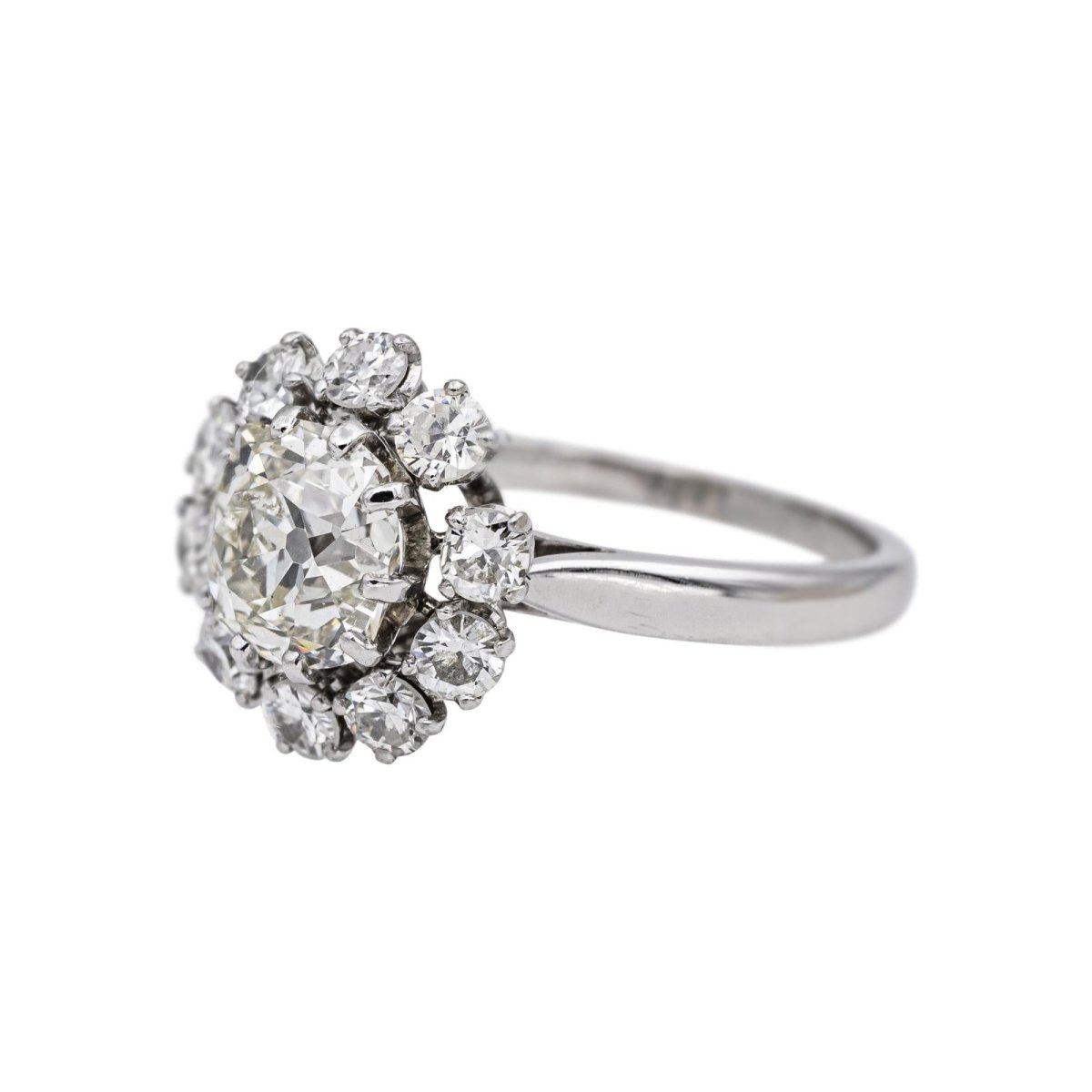 Bague Marguerite en platine et diamants - Castafiore
