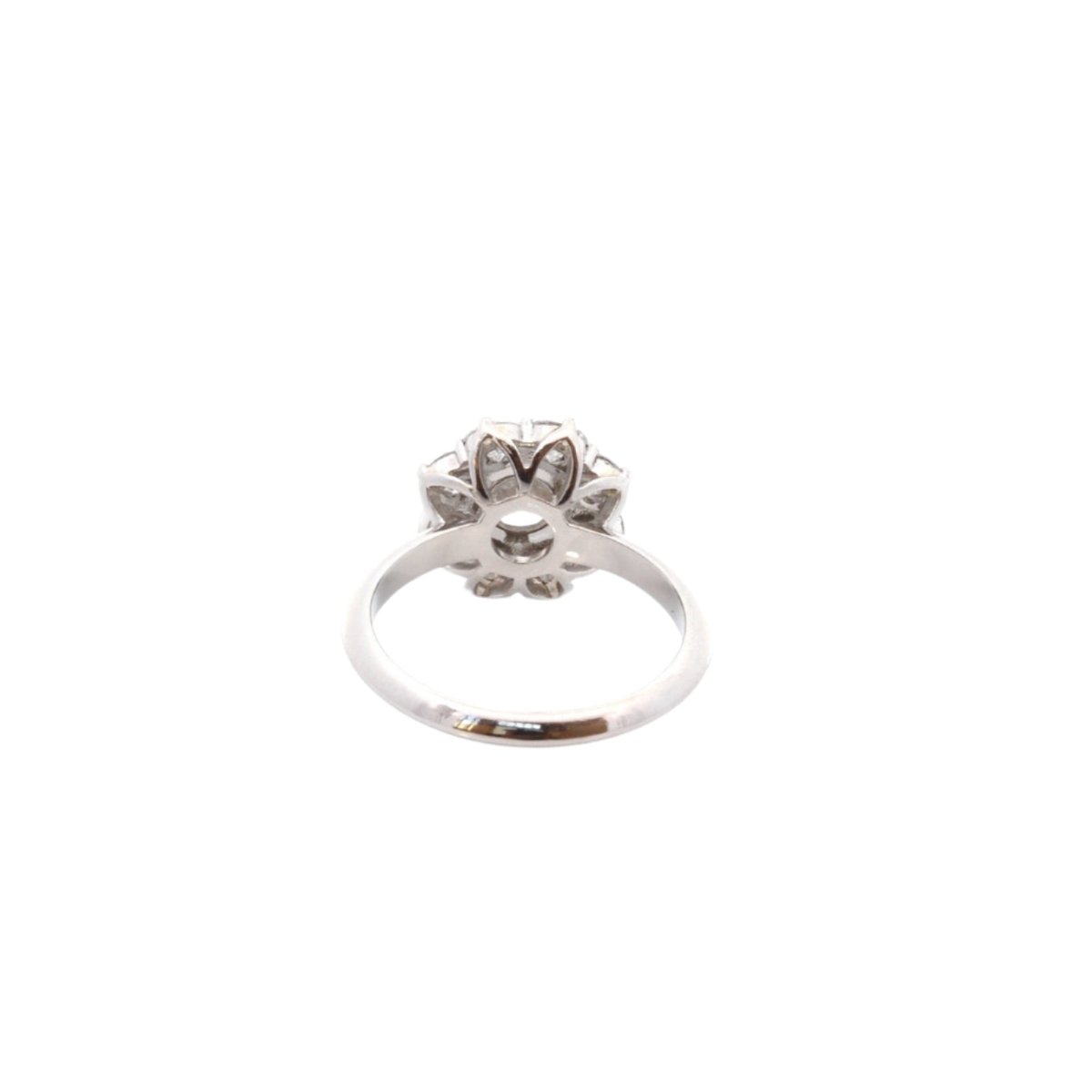 Bague marguerite en platine et diamants - Castafiore